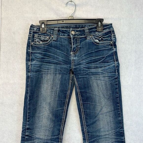 SOUNDGIRL Jeans Women's Size 9 Blue Denim Sequin Embroidered Bootcut Medium Wash - Picture 2 of 14